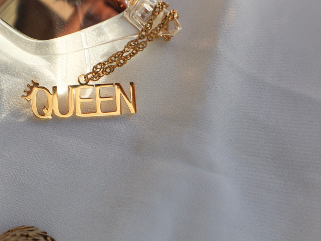 The Queen Necklace