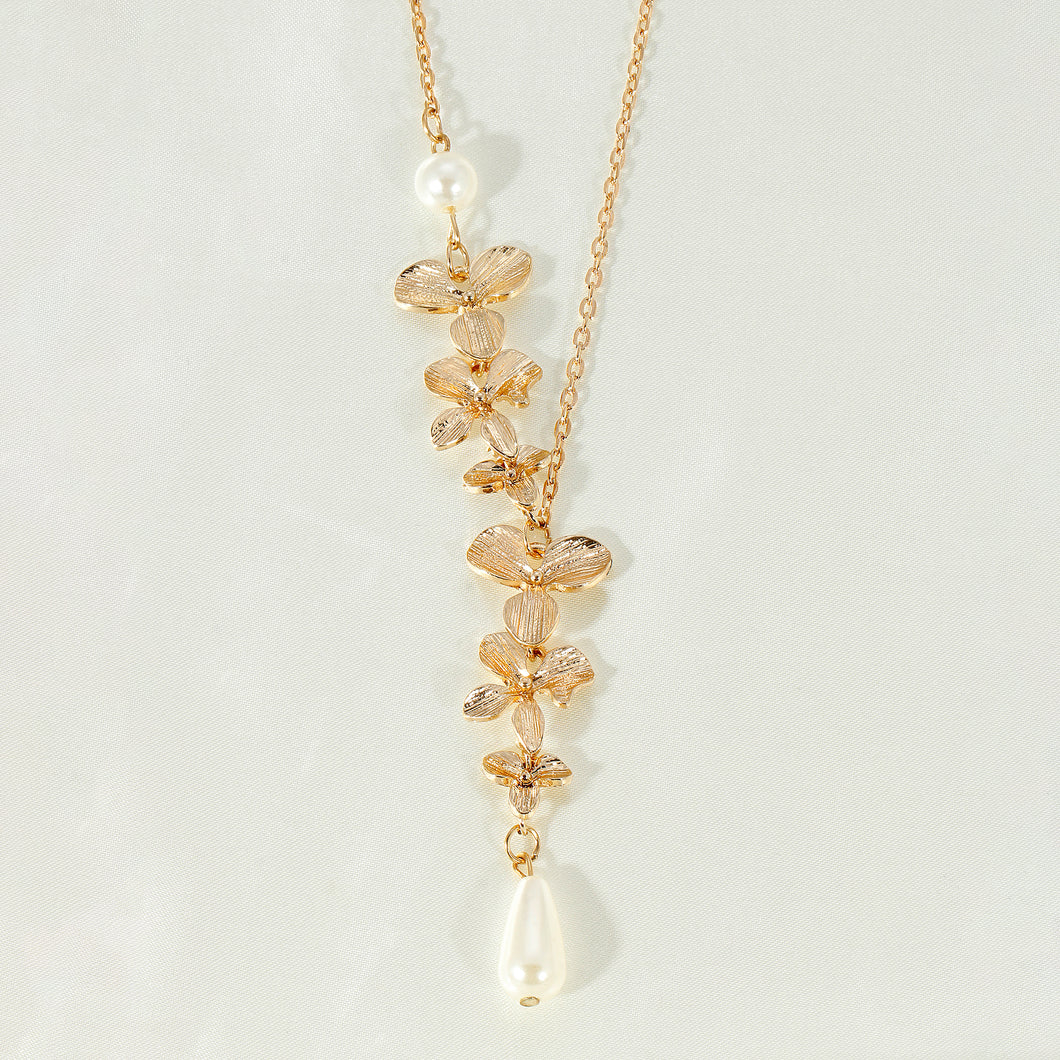 The Pearl Lariat